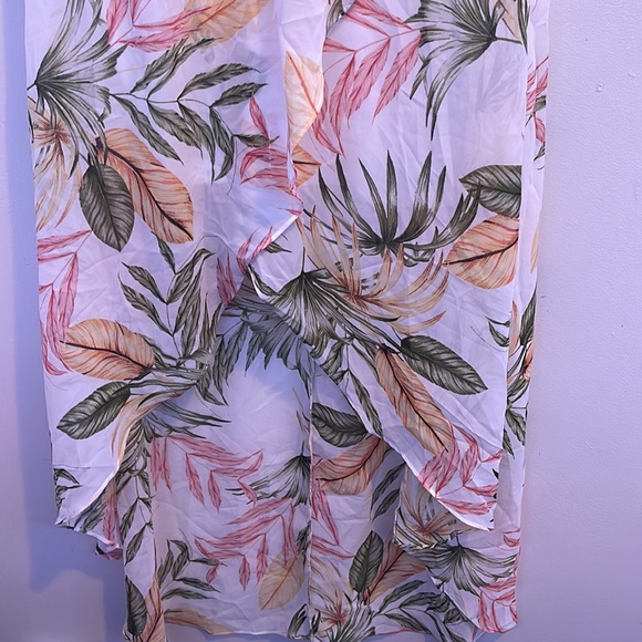 Beautiful dress short from the front and long in the back - Picture 8 of 8